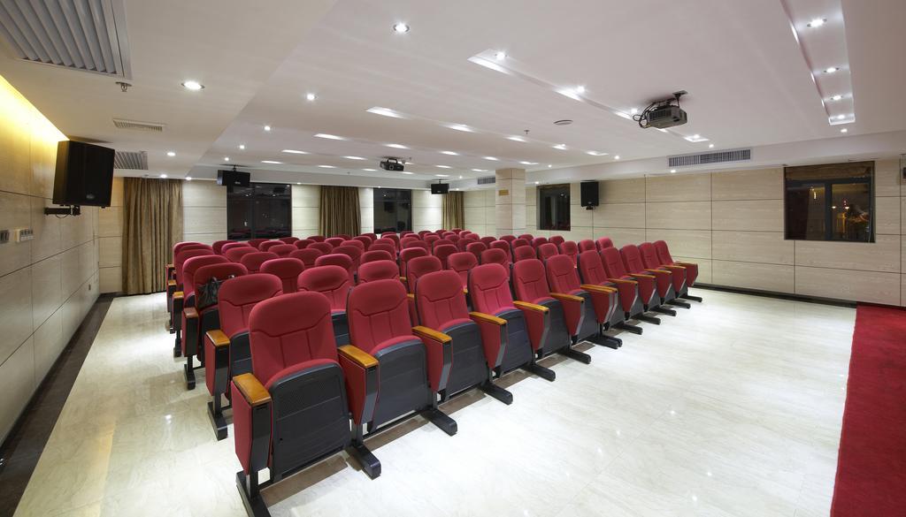 V8 Hotel Train Station גואנגג'ואו מראה חיצוני תמונה